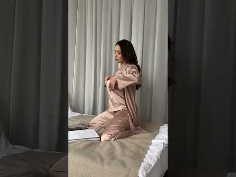 Женская шелковая пижама 5ка (халат + майка + шорты + брюки + ночная рубашка) L Бежевый - фото 1 - id-p2022810392