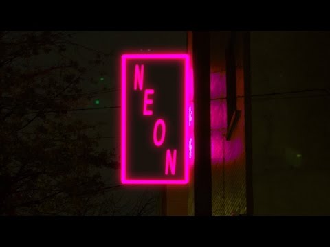 NEON