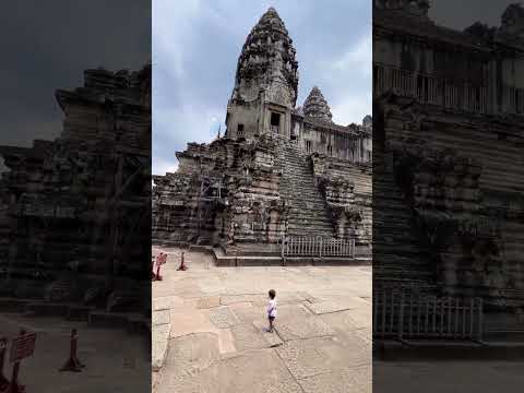 Angkor Wat translates to the capital temple. Second tier, Path 5 #angkorwatcambodia