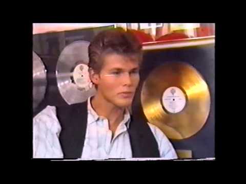 Videoclip de Cold River (Demo) — a-ha