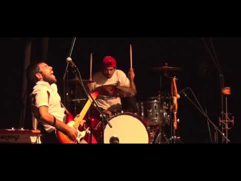 Tantos Otros Todavía - 03 El Sueño de la Razón Produce Monstruos (En vivo Tratamiento de Luz)