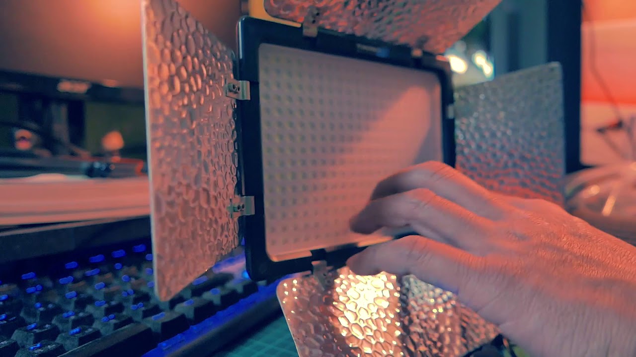 YONGNUO YN-300III 永諾LED攝影補光燈開箱及DIY改造行動電源版