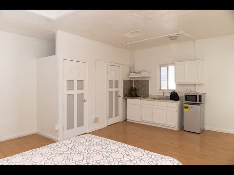 Corner Studio Apartment in Boyle Heights