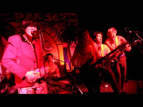 Thumbnail for Little Freddie & The Pops - She's Running Around @ Bar 362, St Kilda (29th May 2010)