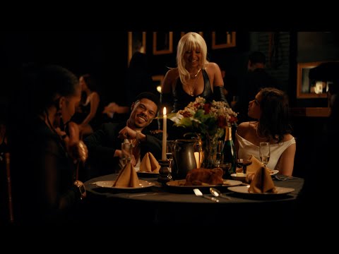 TAYLOR BENNETT - CHAMPAGNE TEARS