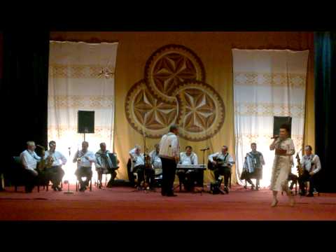 SPECTACOL COREGRAFIC - PASTRATORI TRADITIEI DIN PECICA  II