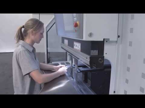 TRUMPF bending: TruBend 7036 - Ergonomic operating concept