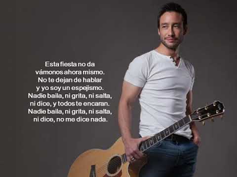 Vestido Rojo Luciano Pereyra