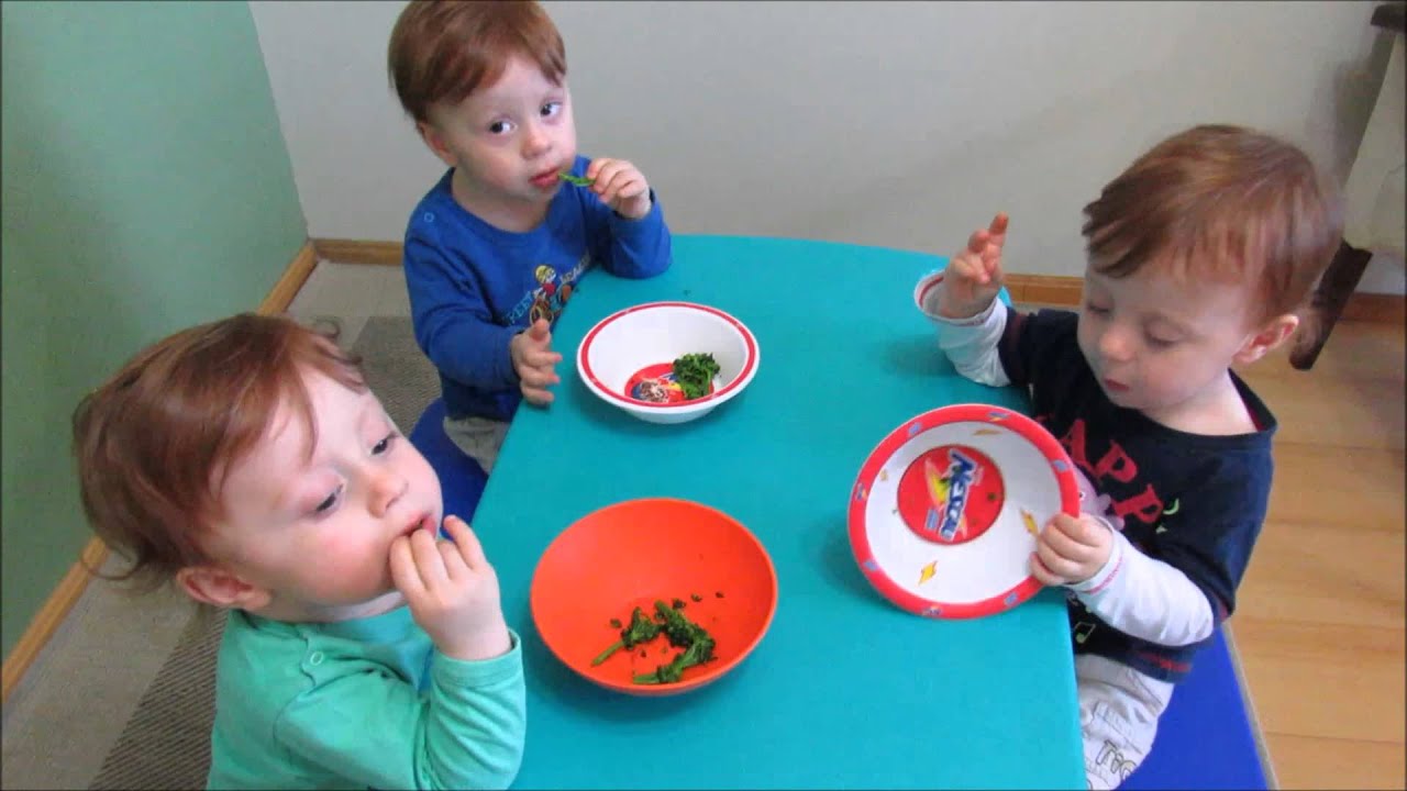Almoçando brócolis e massa