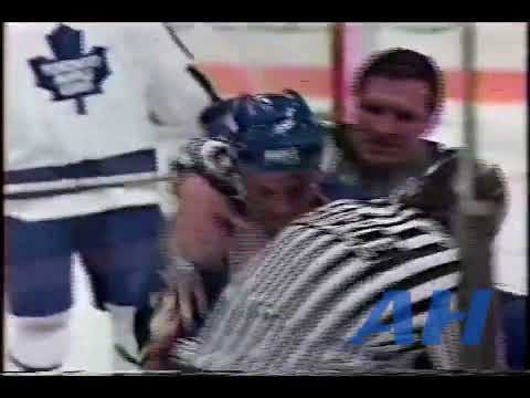 NHL Oct. 11, 1989 John Kordic,TOR v Mike Hartman,BUF Toronto Maple Leafs Buffalo Sabres