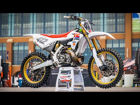 Inside Jared Lesher's Supercross-Built YZ250 Two-Stroke