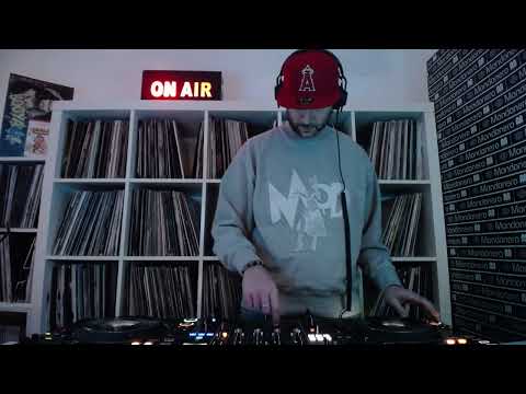 SOUL TRAIN E12 with DJ MENA | MONDONERO - 19.04.2022