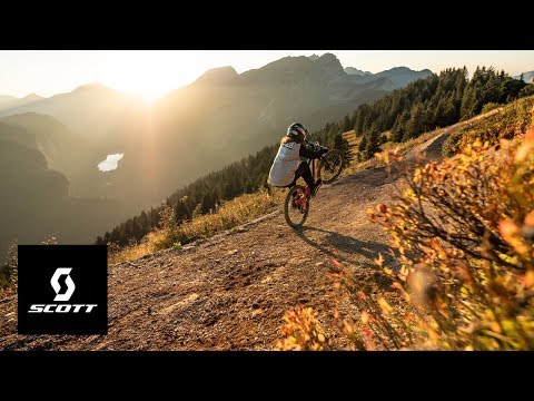 "In Reach" Shorts - Châtel w/ Nico Vink & Vinny T