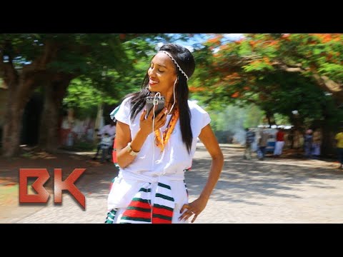 **OROMTITTI** Dawite Mekonen ft Jirenya Shifera Oromo Music 2017 (Official Video)