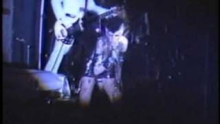 WENDY O WILLIAMS AND THE PLASMATICS Pig is a pig, Live 1981