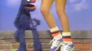 Sesame Street: Grover Explains About Knees