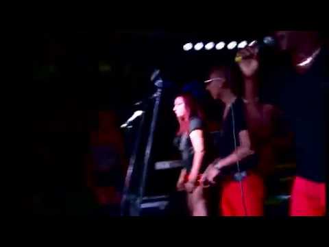 JAVIER LOBATON - PARATE Y MIRA