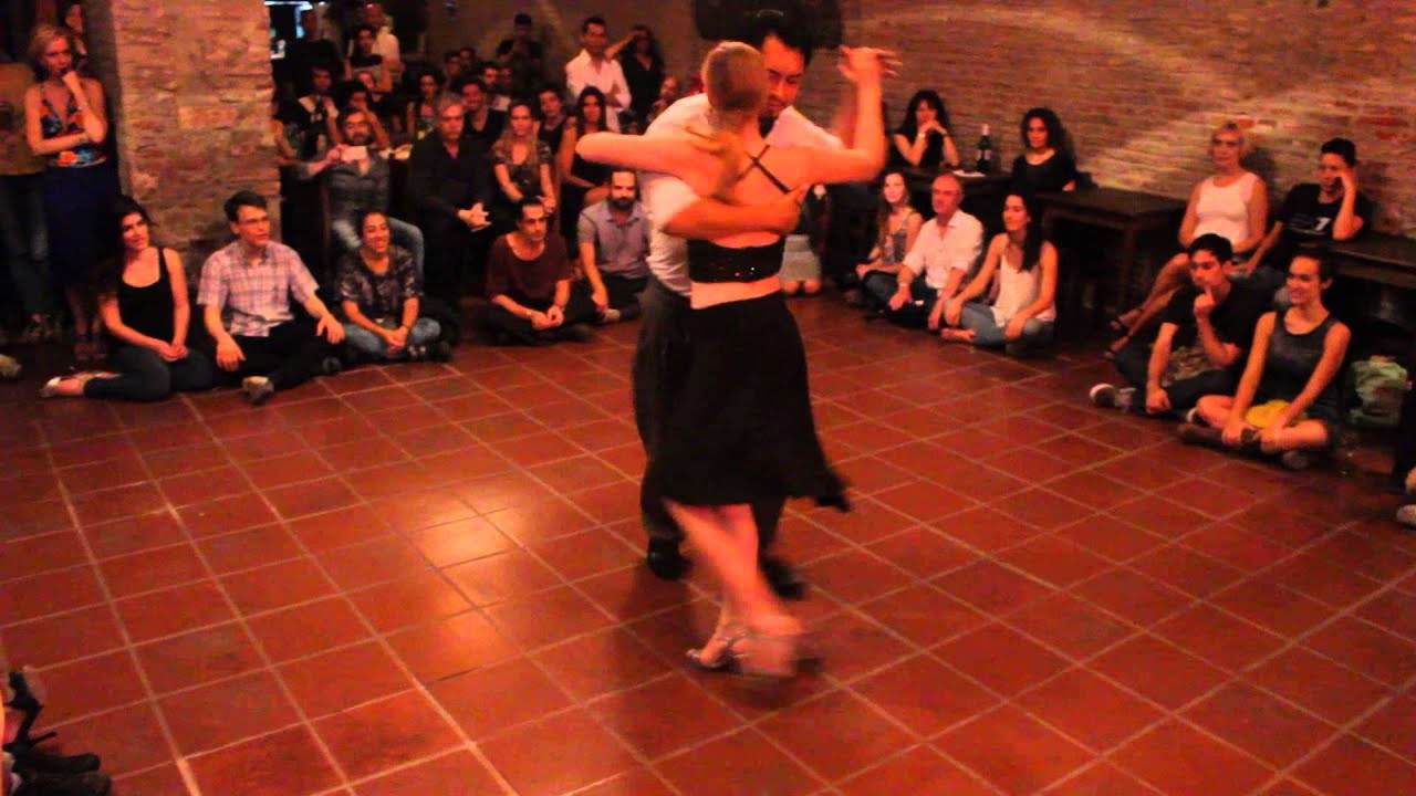 Juan Pablo Canavire y Sara Westin - 19-3-2016 - La Cachivachería 2/4