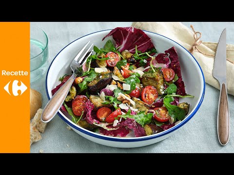 Salade d'aubergine grillée et sauce au basilic