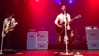 Boyce Avenue - Be Somebody - live in Chicago