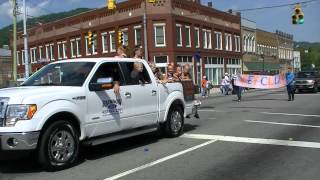 preview picture of video 'Campbell County High School Cougars 2012 Homecoming Parade'