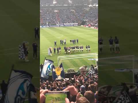 Guido Burgstaller in der Nordkurve!