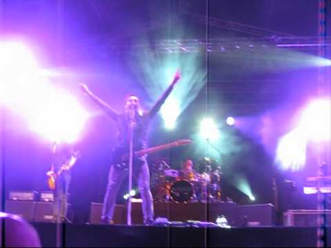 McFLY "Party Girl" @Sandown Park - 28/08/10