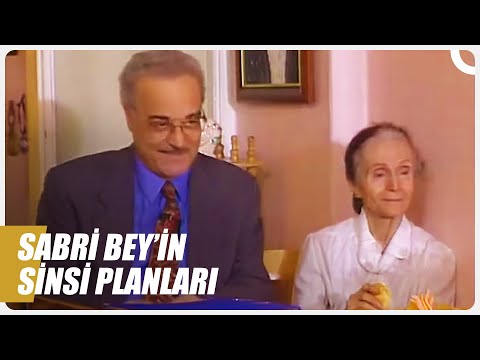 Apartmanda Acil Durum Toplantısı | Bizimkiler