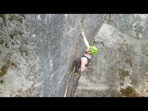 Hookshot R/X - Is this the scariest climb I've ever done?