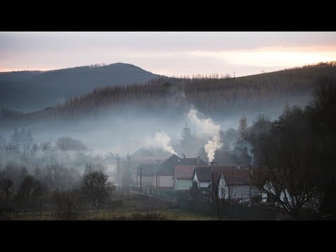 匈牙利窮人燒危險塑膠取暖 - 新聞中心 (Hungary's poor burn dangerous plastics to stay warm – News)
