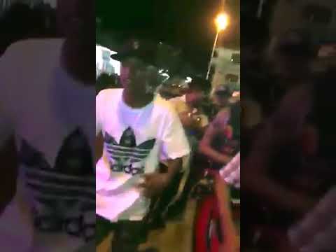 Mc mega improvisado en el pitilla