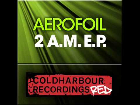 Aerofoil vs E&G - Plank Effect (Original Mix)