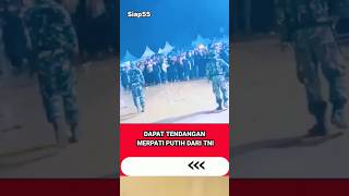 Download lagu TNI TEND4NG THAT WAS NOISY AT A MUSIC CONCERT #tni #viral #shorts #prajurithandal #siap55 mp3
