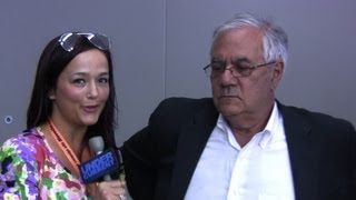 Lauren Pushes Progressives