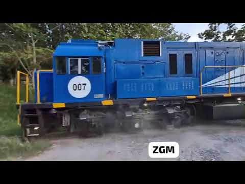 Tren atraviesa por Puerto Nare en el magdalena medio Antioqueño  #puertonare