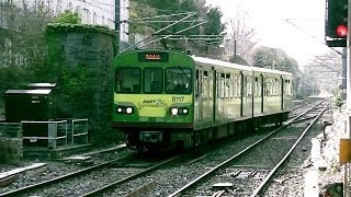preview picture of video 'IE 8100 Class Dart Train number 8117 - Malahide Station, Dublin'