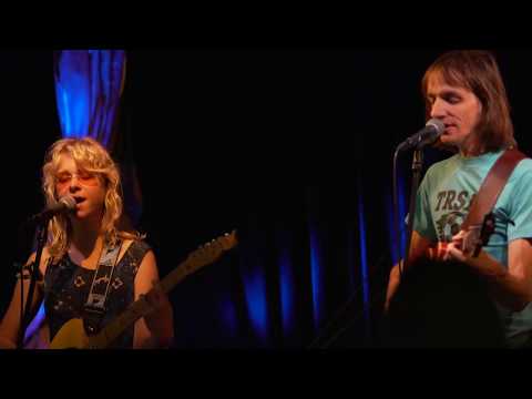 Girlatones - Better Off Dreaming