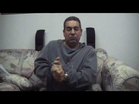 manualist plays roger miller - king of the road - on his hands!