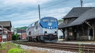 preview picture of video 'Late Amtrak Capitol Limited West Newton, Pennsylvania -Vine Street.'