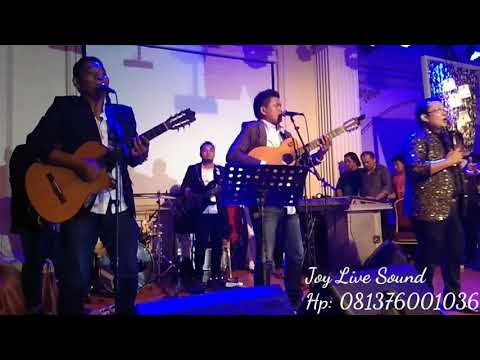 Boan ma salendang Tamados band