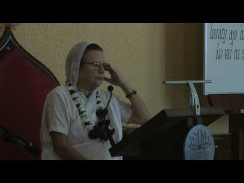 HG Laxmimoni dd - Pure Hearing and Snana Yatra (SB 5.18.11)