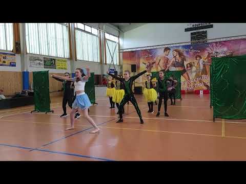 M-Plus Olomouc - ztracená v zahradě (Letovice)