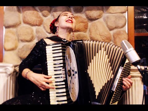 5411 - Black Guerrini Crown Piano Accordion LM 41 120 $799