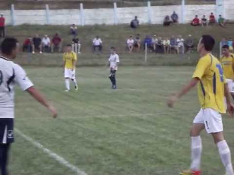MECI IN CUPA ROMANIEI = INTER MARCUS COTEANA - JIUL ROVINARI = SCOR 3 - 1 AZI 31 07 2013
