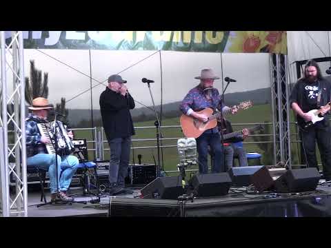 Chyżogranie 2025. Zespół Słodki Całus od Buby.