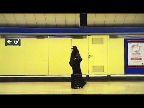 Faenna - El tiempo corre más que yo (Prod. Sceno & Stay Puft)