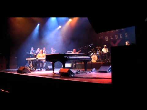 Stevie Wonder Tribute Band - Natural Wonder Sunshine of my life at Orlando House of Blues