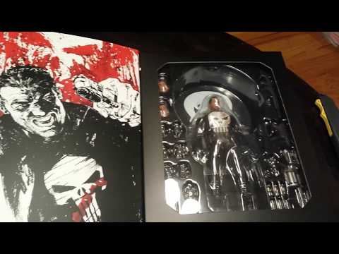 Mezco One:12 Collective Punisher unboxing