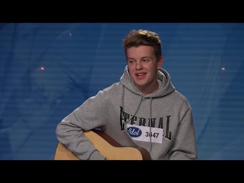 Viktor Ahinkos tolkning av "Stitches" imponerar på juryn i Idol 2019 - Idol Sverige (TV4)