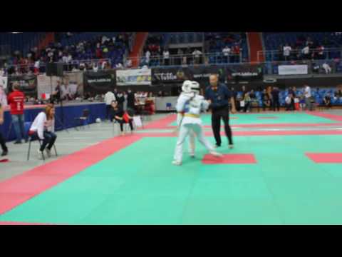 Uliana Seredenko 412  Krisztina Vegh 413